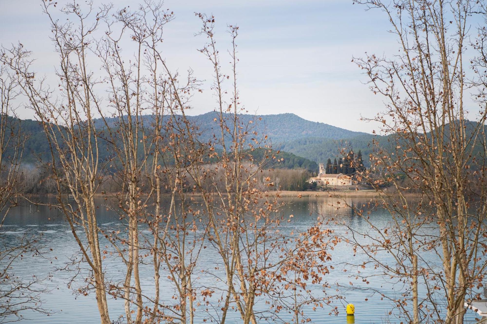 Apartaments La Carpa Banyoles Exterior photo