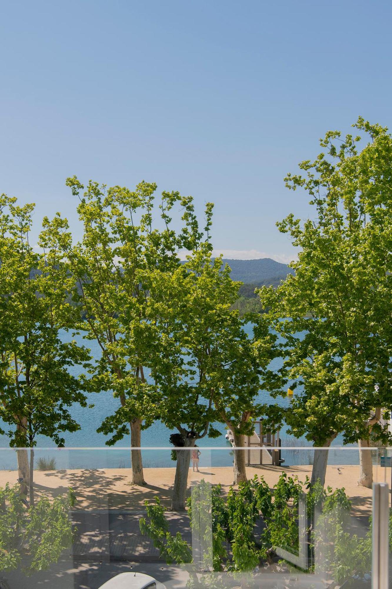 Apartaments La Carpa Banyoles Exterior photo